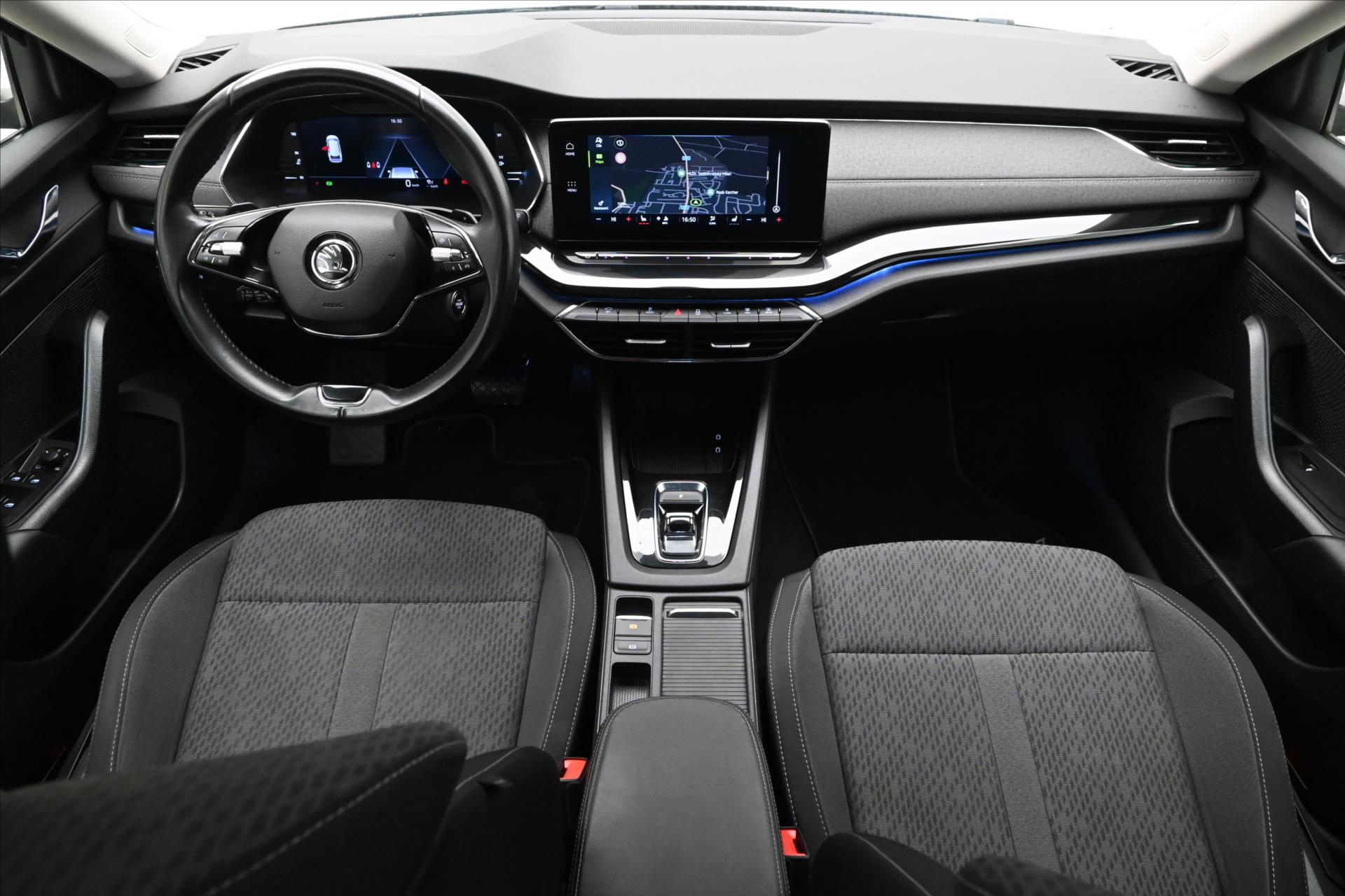 Hlavní fotografie vozu Škoda Octavia 2,0 TDI 110kW DSG Style Záruka až 5 let (15)