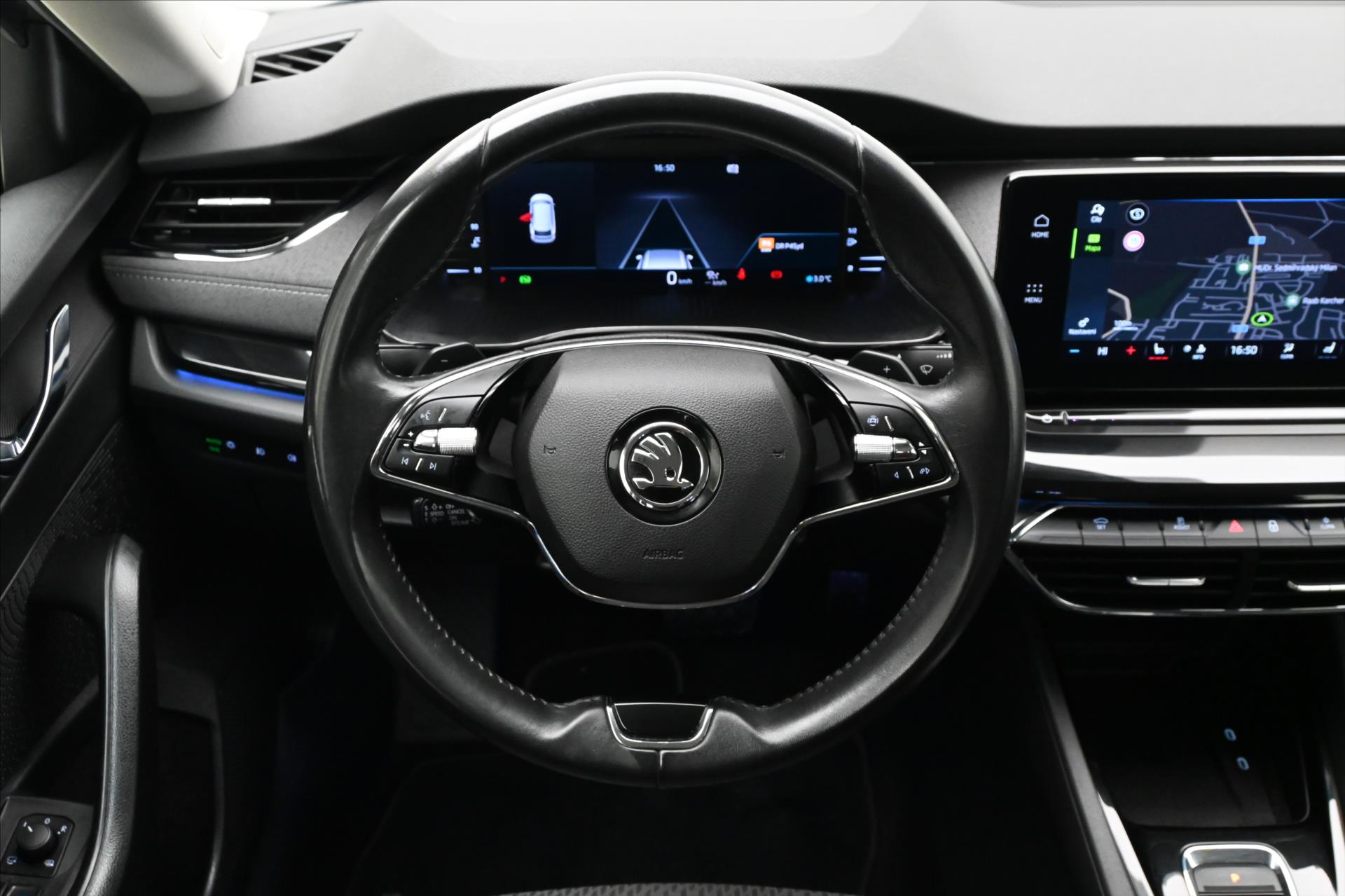 Hlavní fotografie vozu Škoda Octavia 2,0 TDI 110kW DSG Style Záruka až 5 let (18)