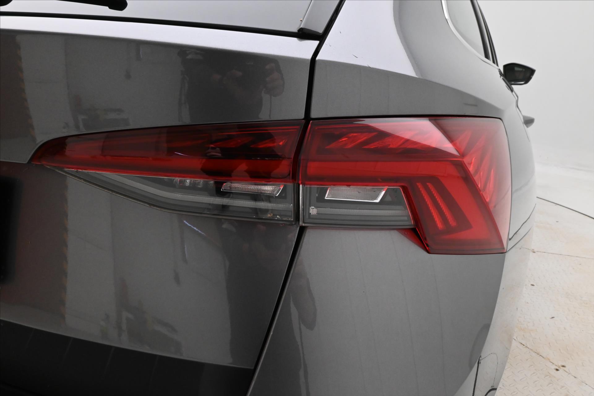 Hlavní fotografie vozu Škoda Octavia 2,0 TDI 110kW DSG Style Záruka až 5 let (32)
