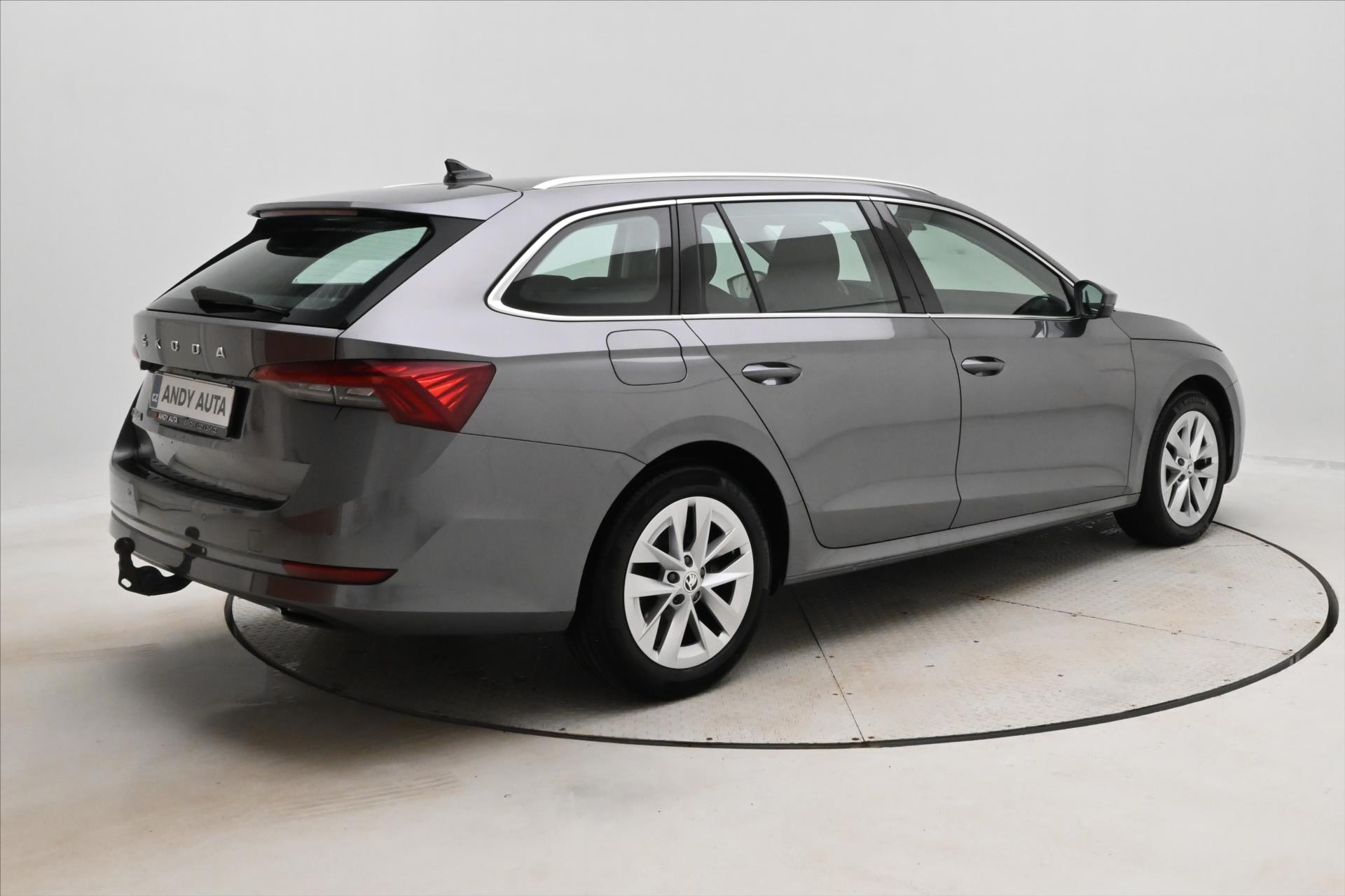 Hlavní fotografie vozu Škoda Octavia 2,0 TDI 110kW DSG Style Záruka až 5 let (5)