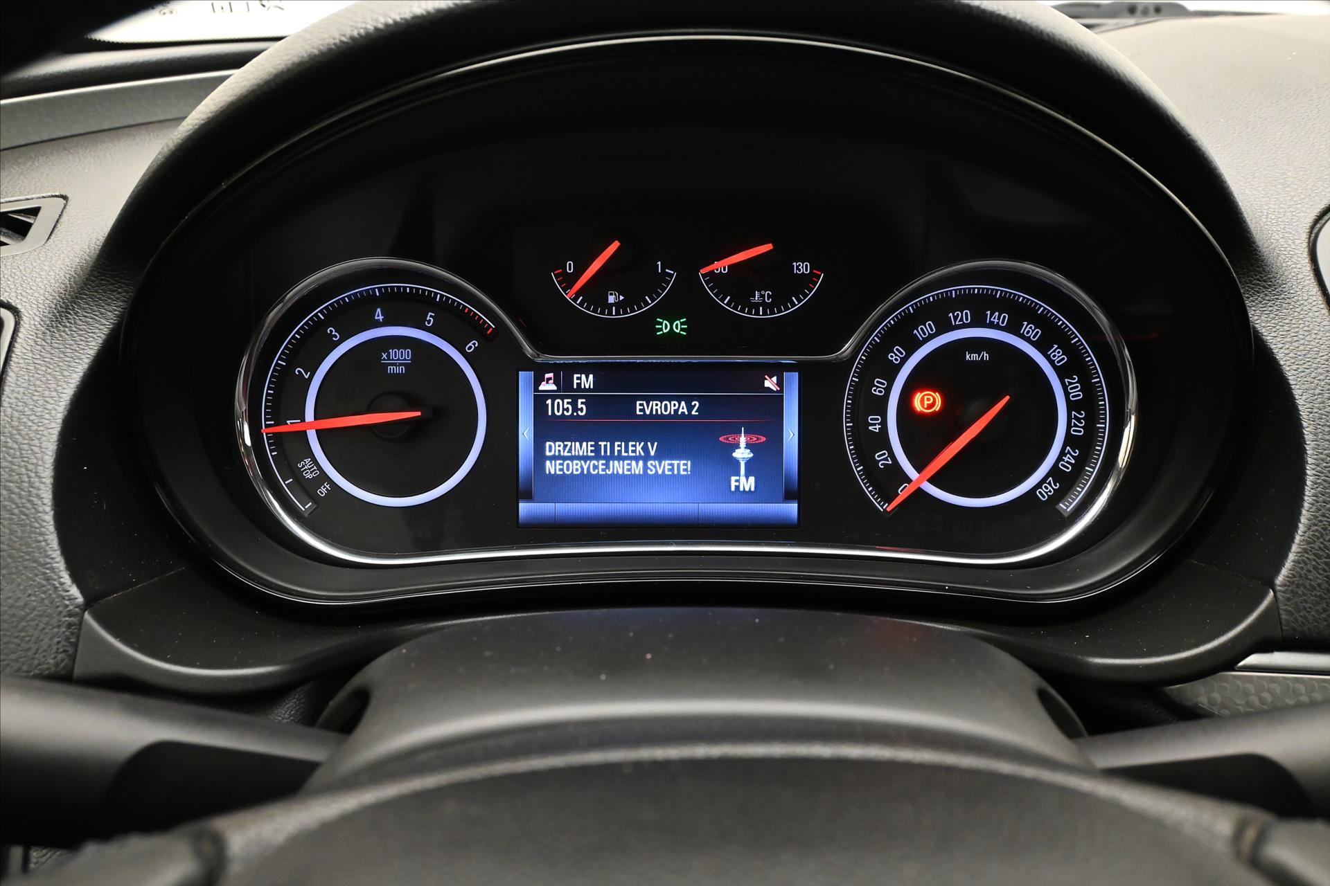 Hlavní fotografie vozu Opel Insignia 2,0 CDTI 103kW Bi-Xen tažné (16)