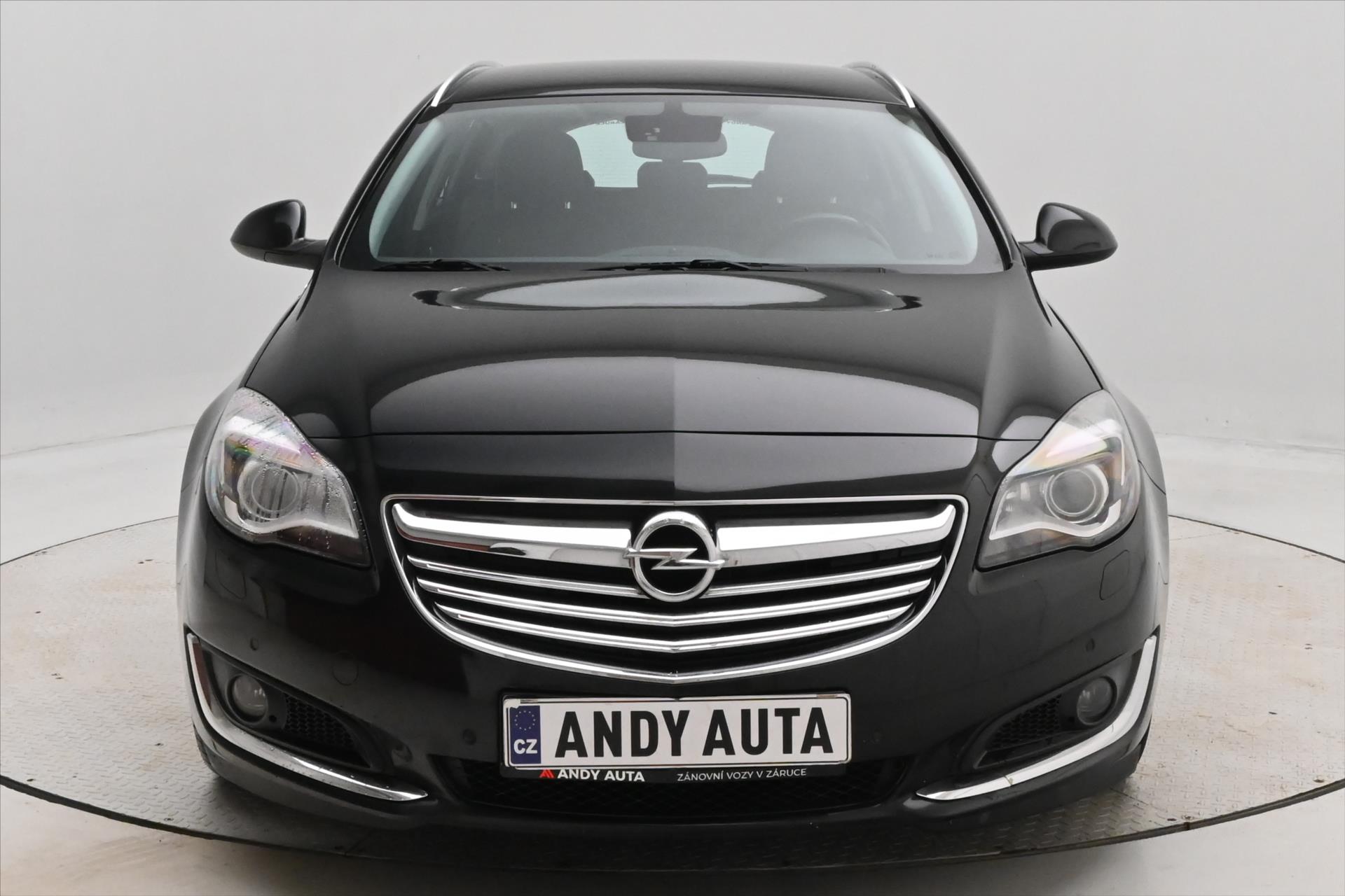 Hlavní fotografie vozu Opel Insignia 2,0 CDTI 103kW Bi-Xen tažné (2)