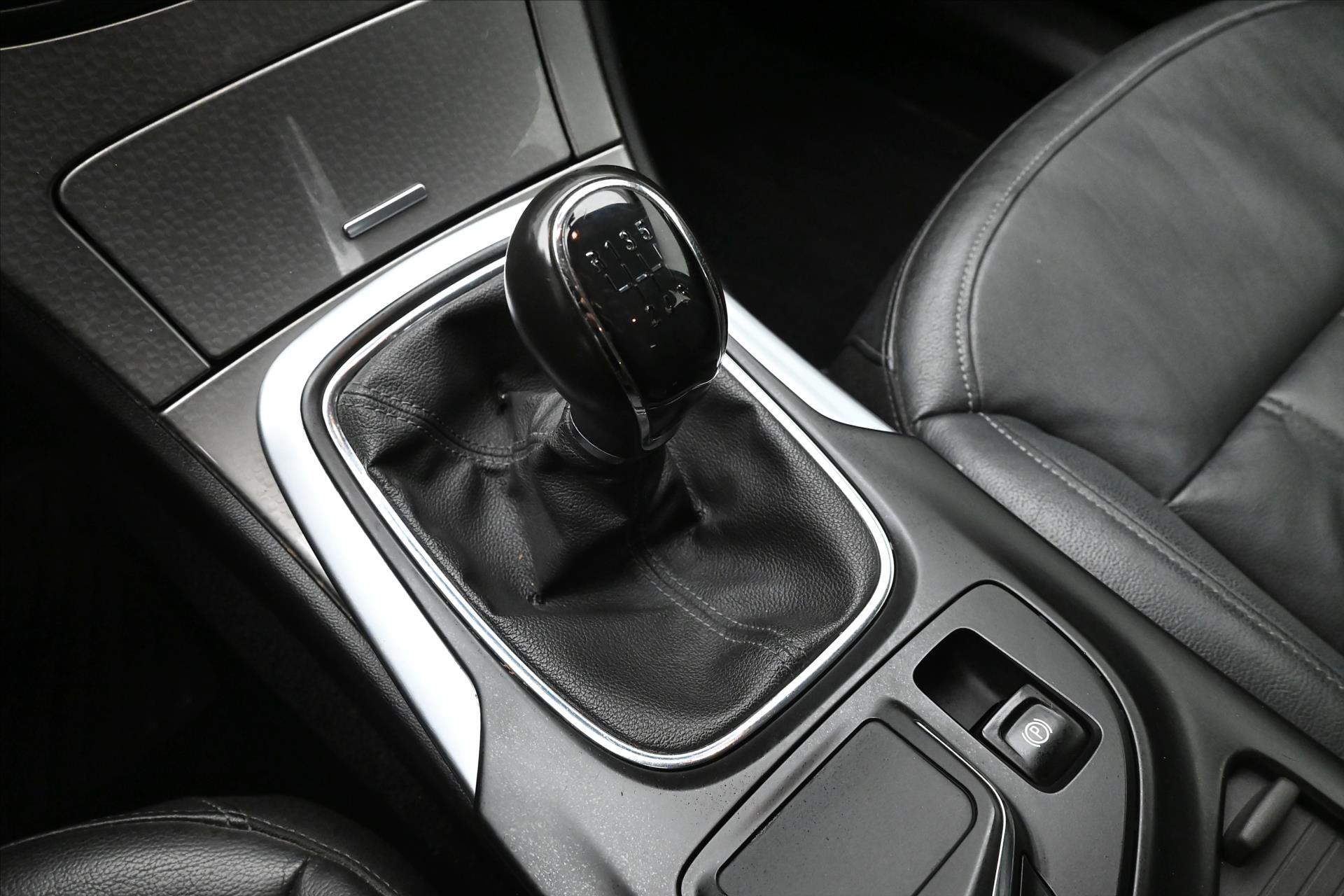 Hlavní fotografie vozu Opel Insignia 2,0 CDTI 103kW Bi-Xen tažné (21)