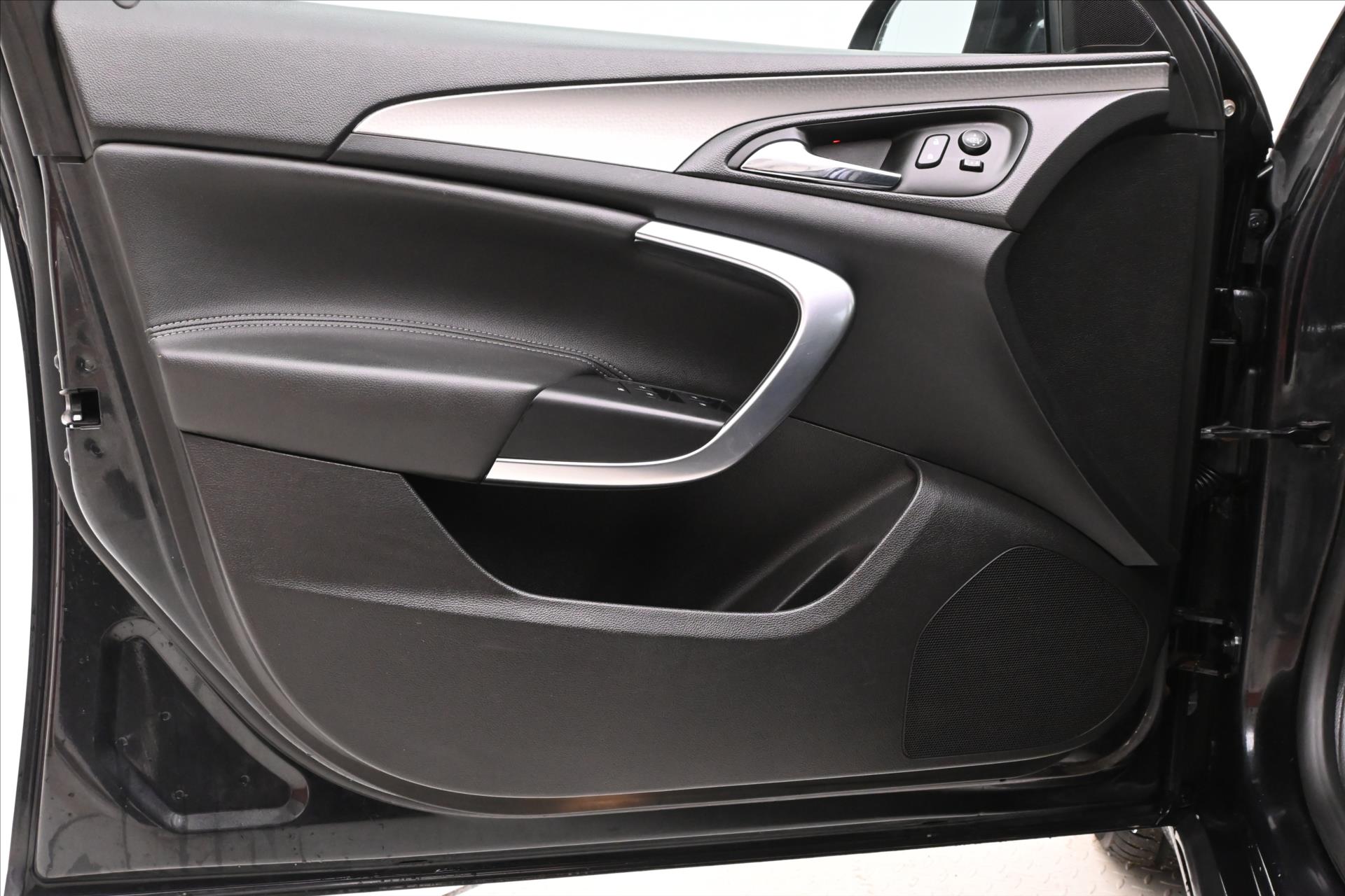 Hlavní fotografie vozu Opel Insignia 2,0 CDTI 103kW Bi-Xen tažné (23)