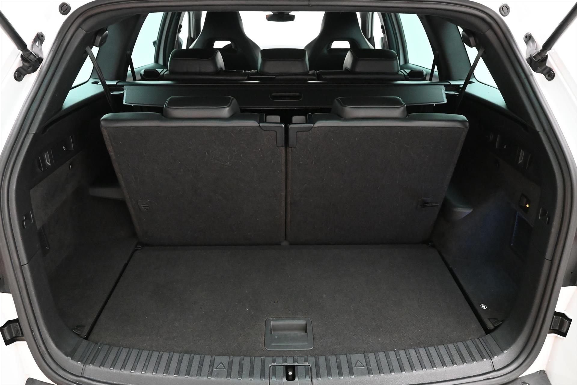 Hlavní fotografie vozu Škoda Kodiaq 1,5 TSI 110kW DSG Sportline 7/míst Záruka až 5 let (10)