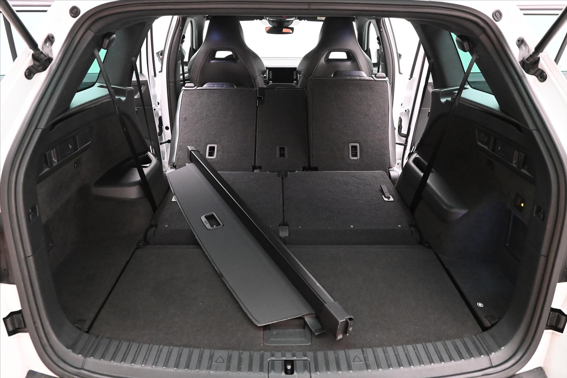 Hlavní fotografie vozu Škoda Kodiaq 1,5 TSI 110kW DSG Sportline 7/míst Záruka až 5 let (12)