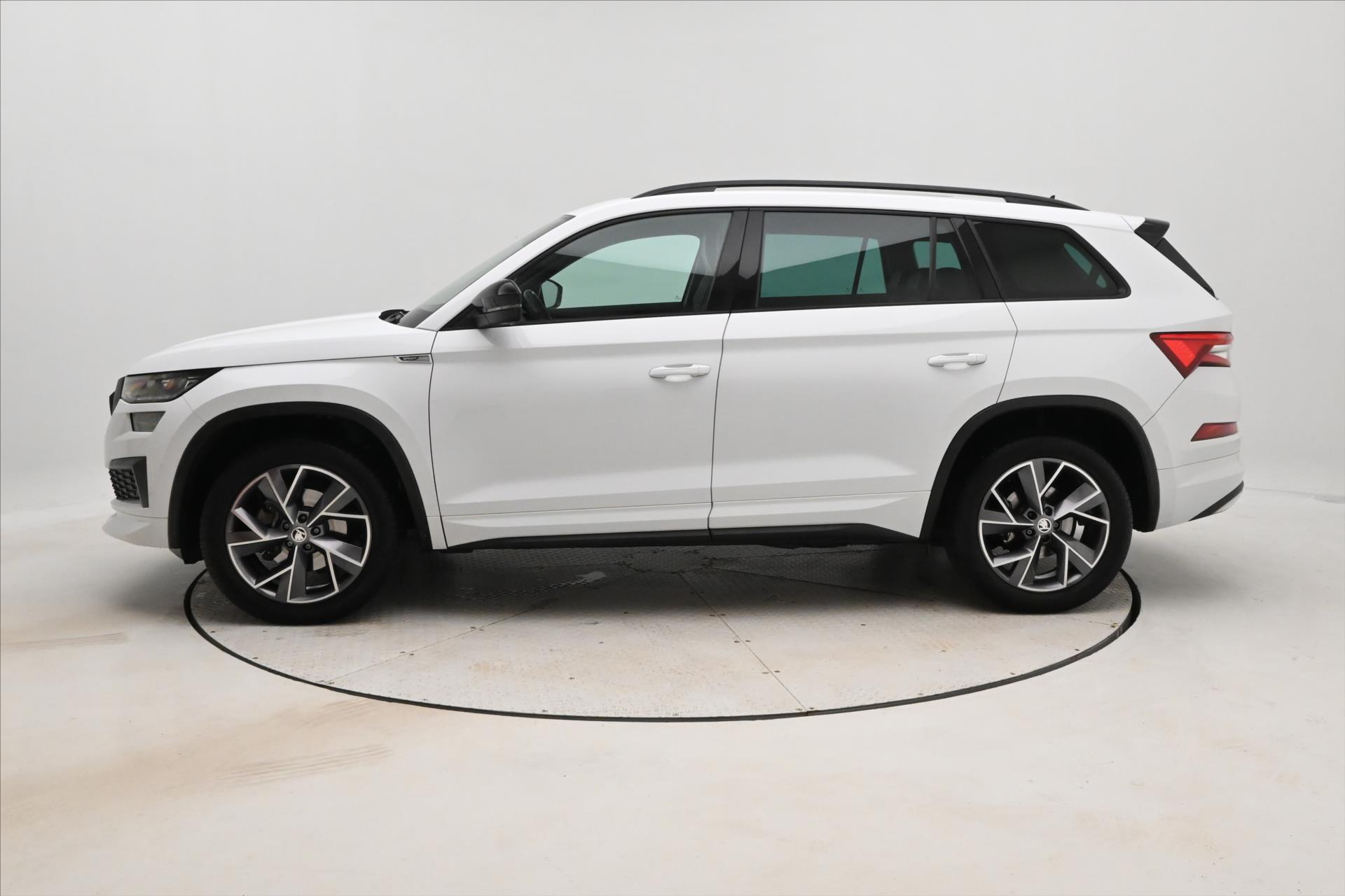 Hlavní fotografie vozu Škoda Kodiaq 1,5 TSI 110kW DSG Sportline 7/míst Záruka až 5 let (8)