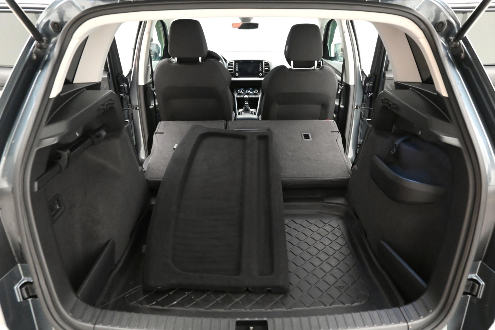 Hlavní fotografie vozu Škoda Karoq 1,6 TDI 85 kW Ambition Záruka až 5 let (11)