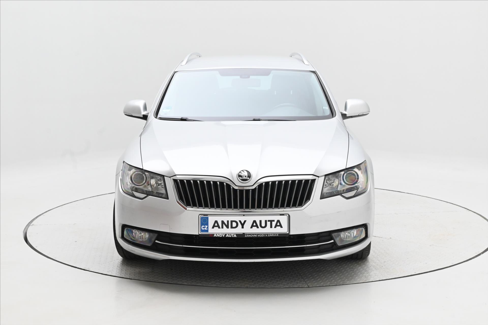 Hlavní fotografie vozu Škoda Superb 2,0 TDI 103 kW Ambition Servisní historie (2)