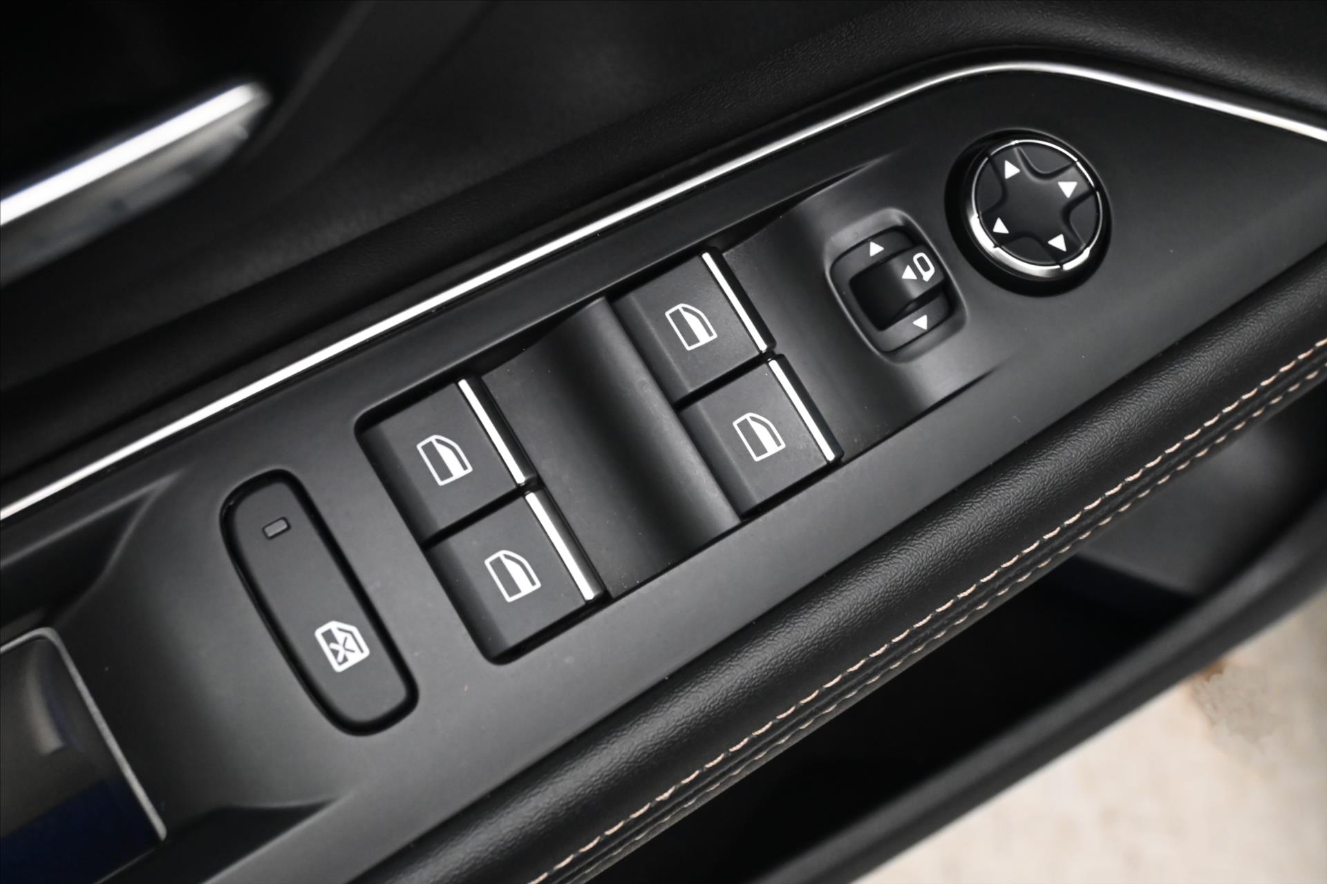 Main photo of the car Peugeot 5008 1.6 133kW GT-Line AT 8 Warranty up to 5 years (23)