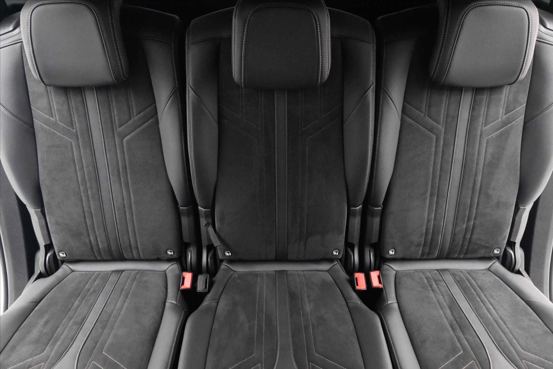 Main photo of the car Peugeot 5008 1.6 133kW GT-Line AT 8 Warranty up to 5 years (26)