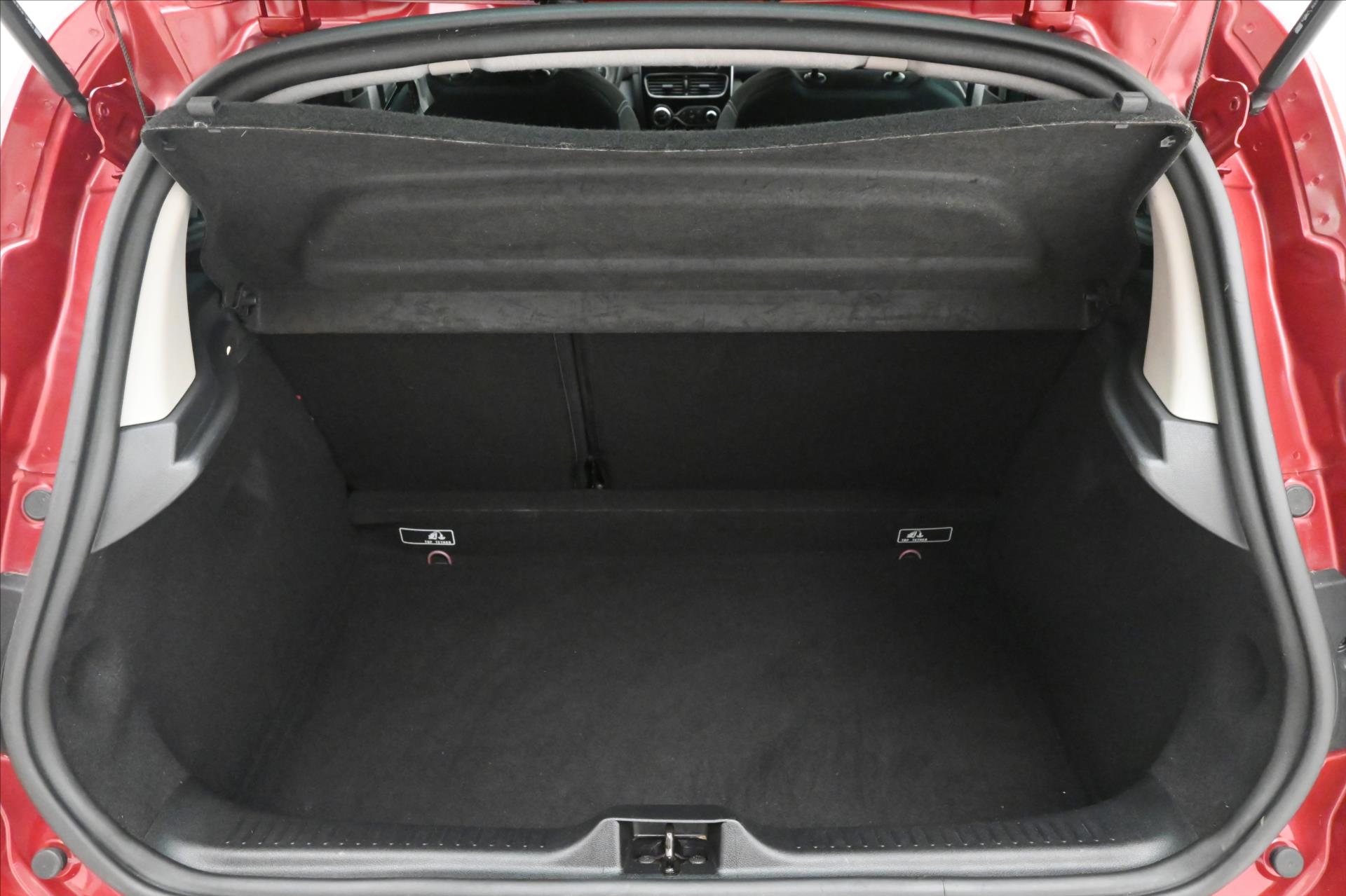 Hlavní fotografie vozu Renault Clio 0,9 TCE 66 kW Limited Záruka až 5 let (10)
