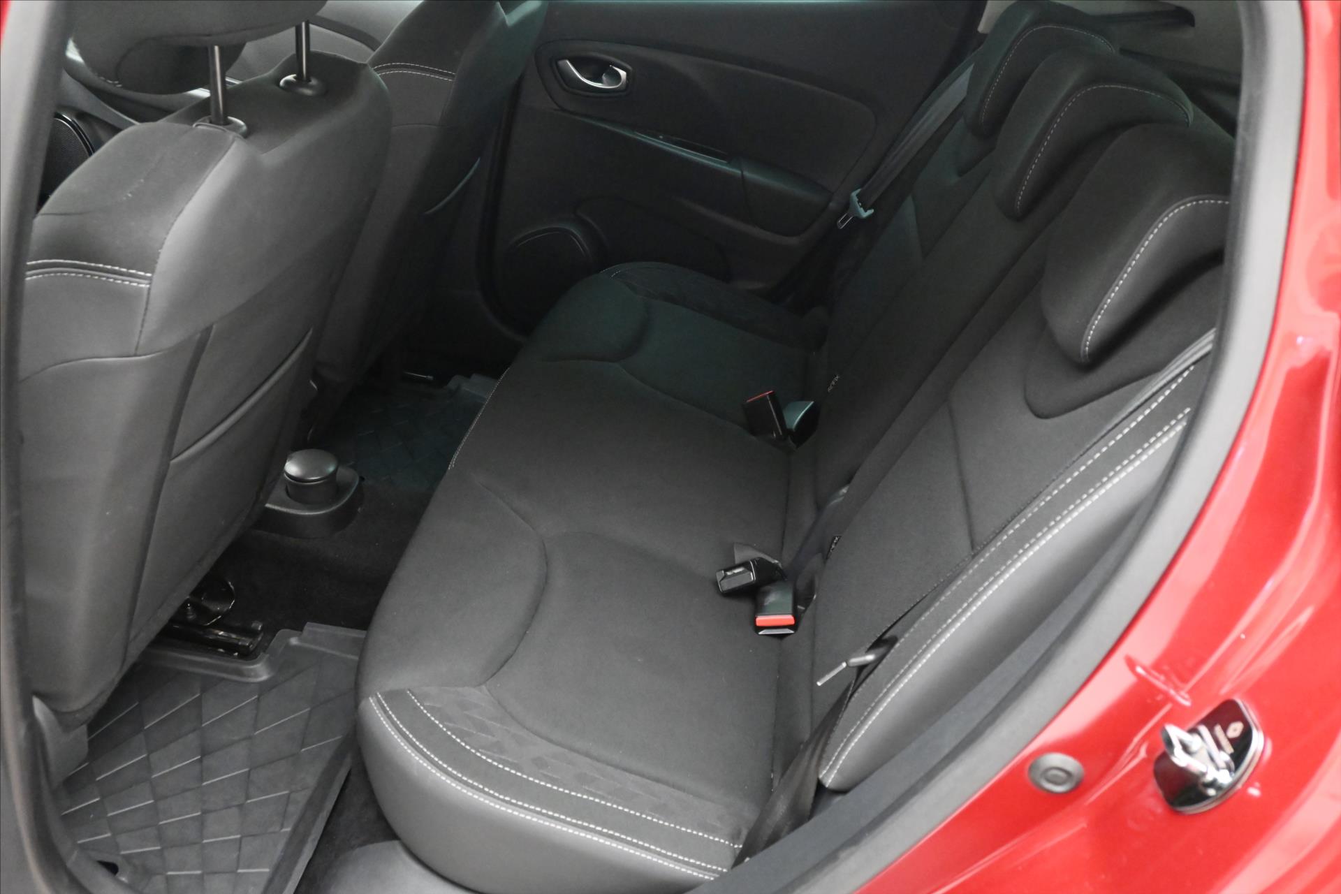 Hlavní fotografie vozu Renault Clio 0,9 TCE 66 kW Limited Záruka až 5 let (14)