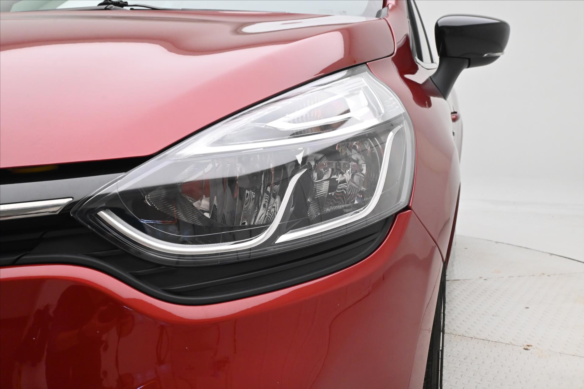 Hlavní fotografie vozu Renault Clio 0,9 TCE 66 kW Limited Záruka až 5 let (27)