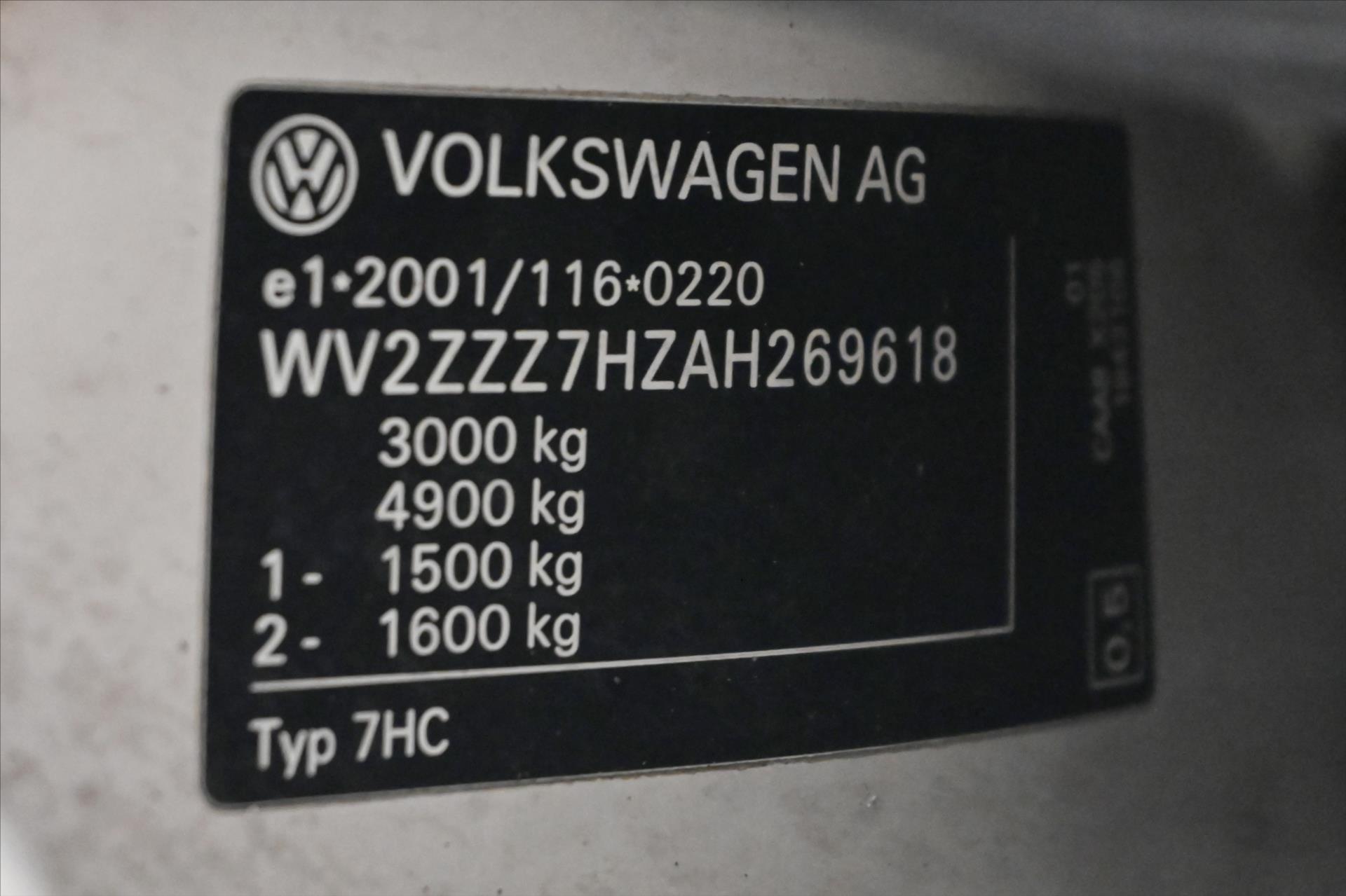 Main photo of the car Volkswagen Transporter 2.0 TDI 75 kW 9-seat (11)