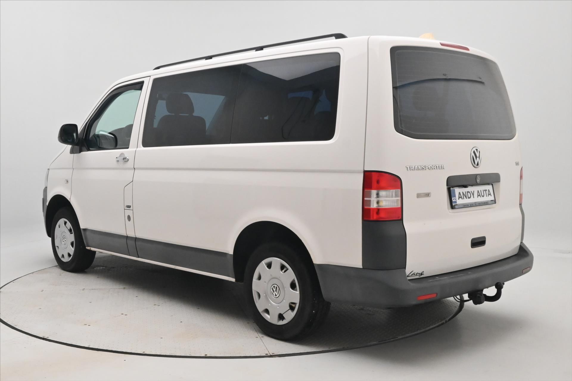 Main photo of the car Volkswagen Transporter 2.0 TDI 75 kW 9-seat (7)