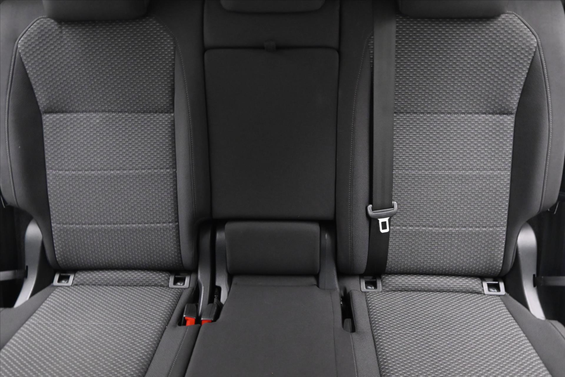 Hlavní fotografie vozu Volkswagen Tiguan Allspace 2,0 TDI 110KW 4MOTION Záruka až 5 let (28)