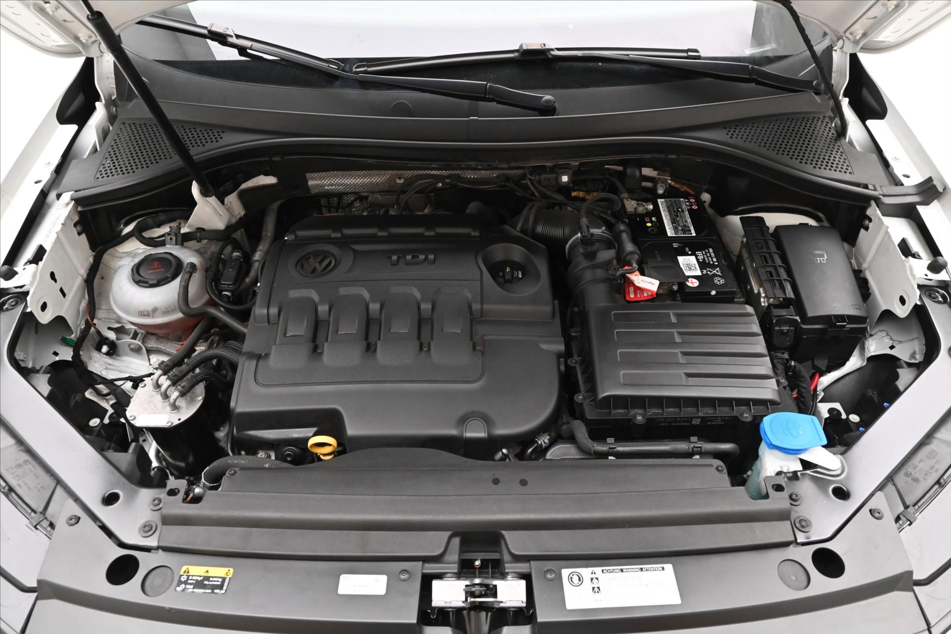 Hlavní fotografie vozu Volkswagen Tiguan Allspace 2,0 TDI 110KW DSG 4MOTION Záruka až 5 let (9)