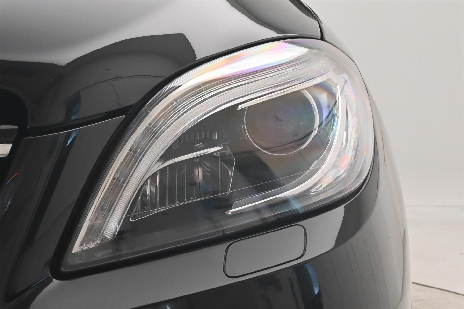 Hlavní fotografie vozu Mercedes-Benz Třídy M 3,0 350 CDI 190 kW 4MATIC Záruka až 5 let (27)