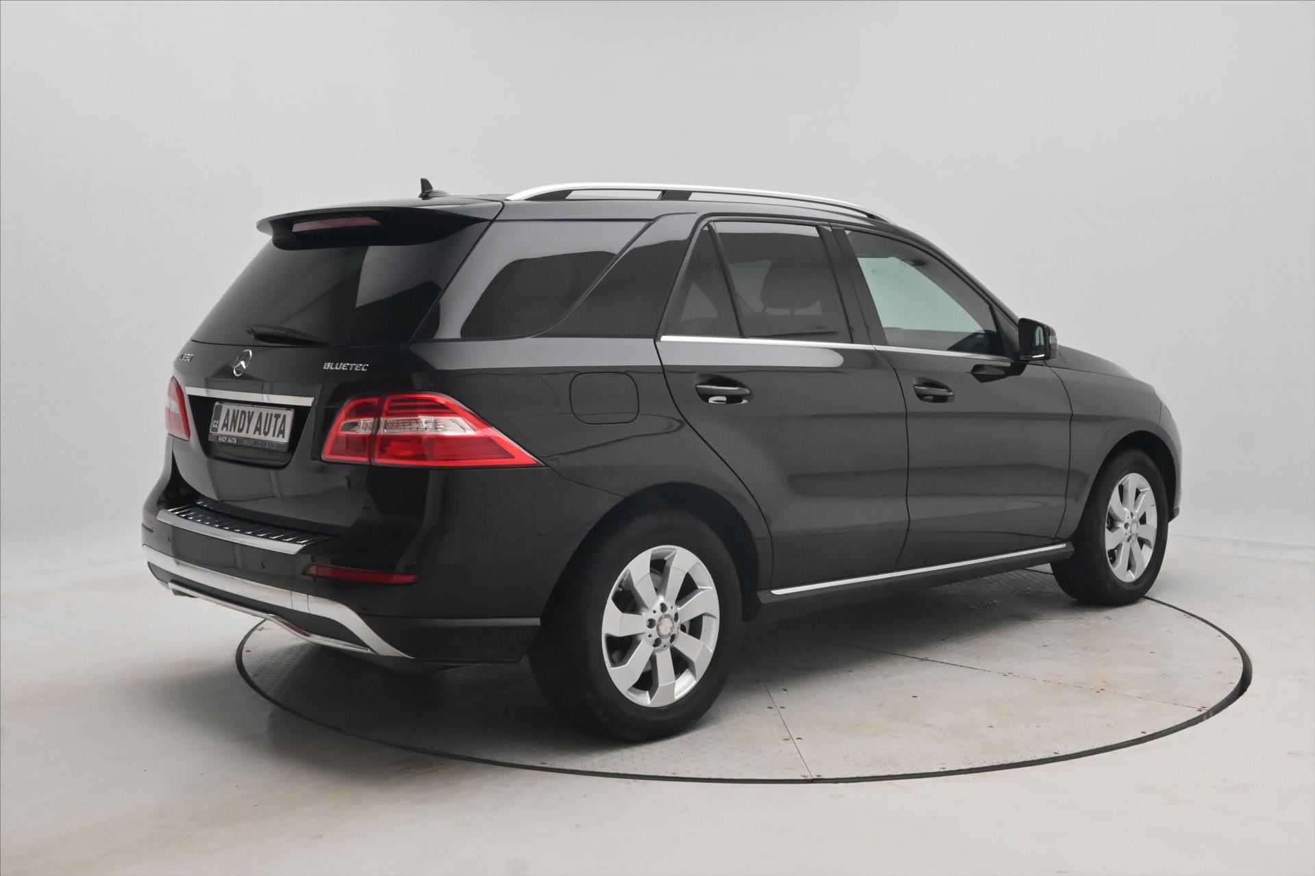 Hlavní fotografie vozu Mercedes-Benz Třídy M 3,0 350 CDI 190 kW 4MATIC Záruka až 5 let (5)