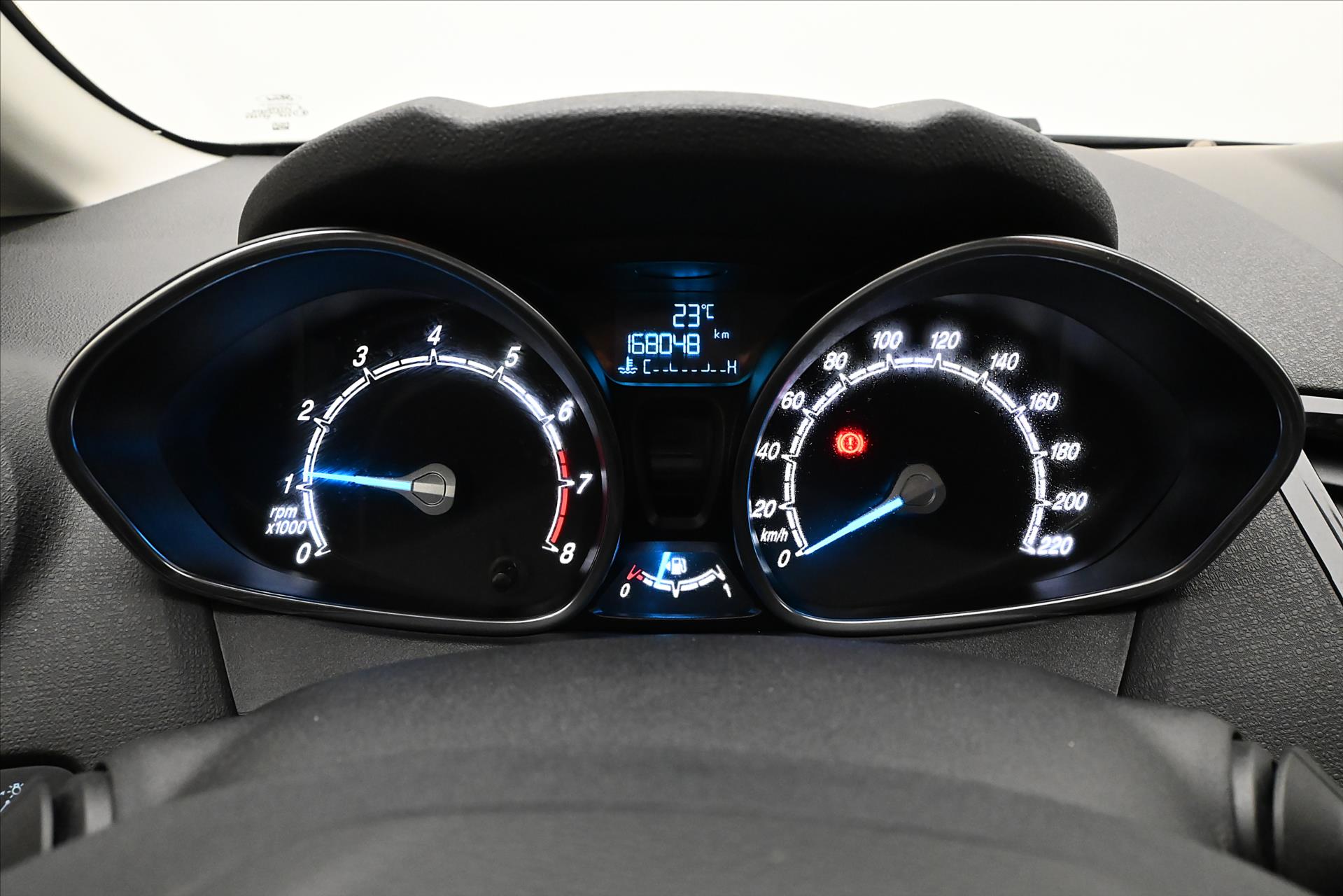 Hlavní fotografie vozu Ford Fiesta 1,0 EcoBoost 74kW Titanium (17)