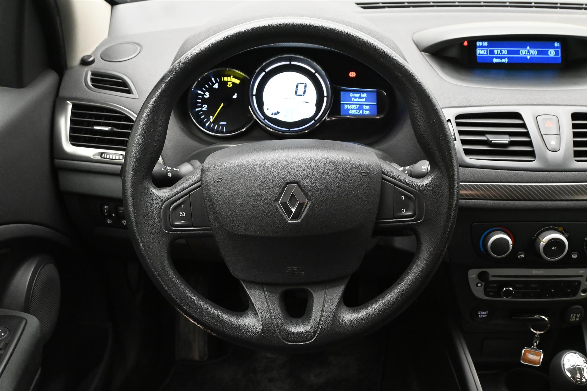 Hlavní fotografie vozu Renault Mégane 1,5 dCi 81kW Grandtour Tažné Klimatizace (18)